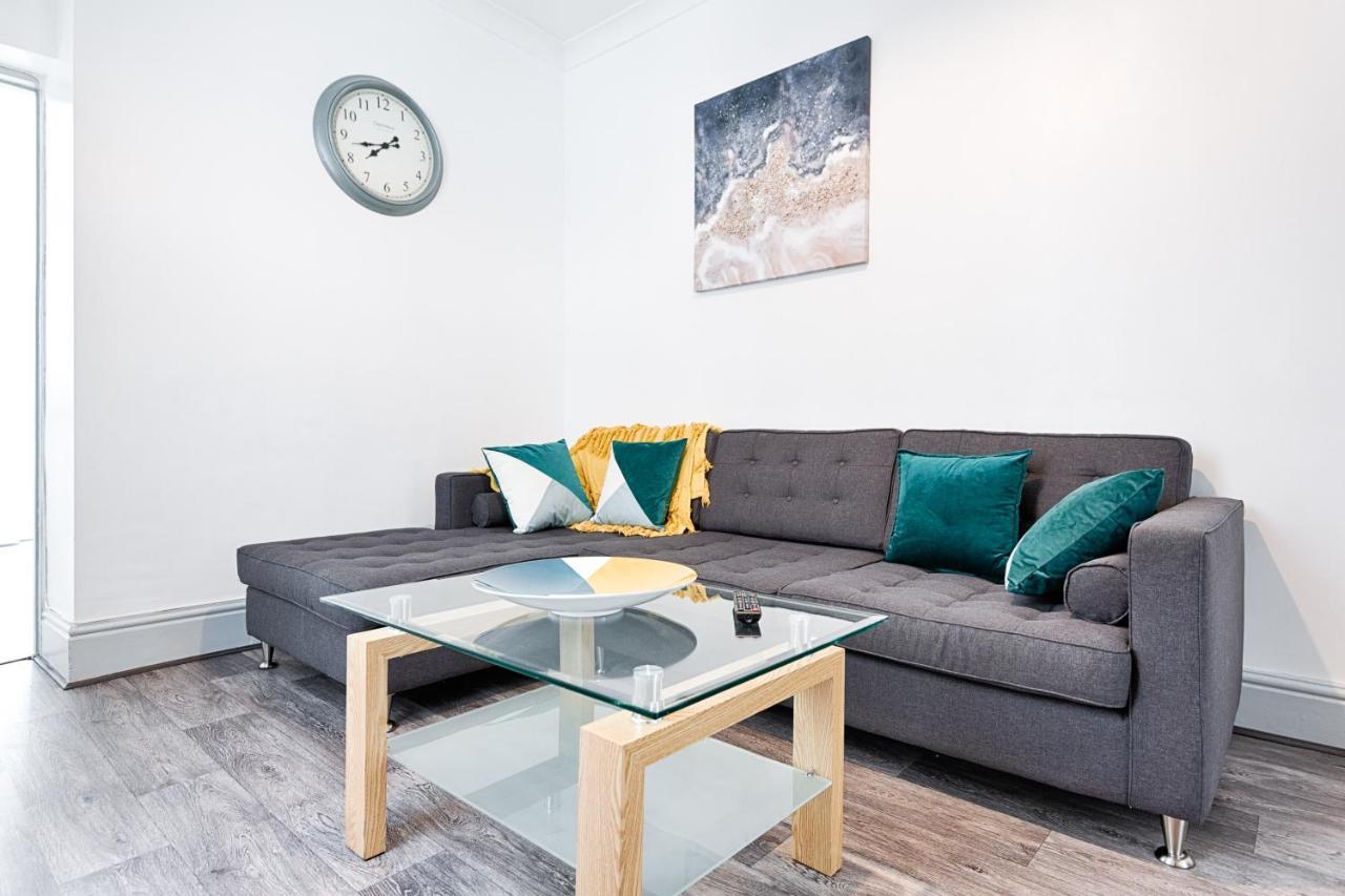 Walk To Swansea Stadium, 3 Rooms, Smart Tv'S エクステリア 写真