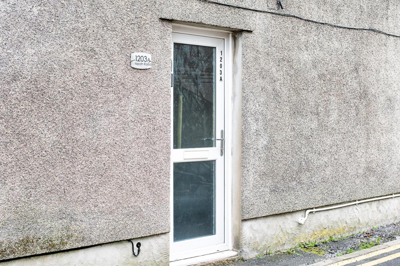 Walk To Swansea Stadium, 3 Rooms, Smart Tv'S エクステリア 写真